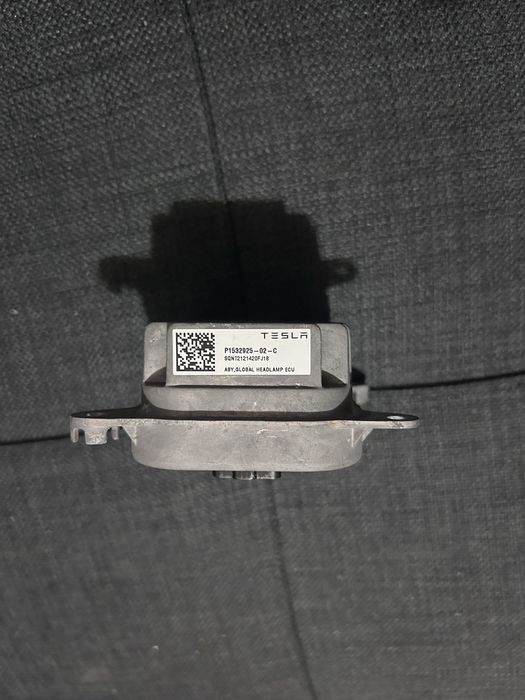 Balastro xénon TESLA MODEL Y