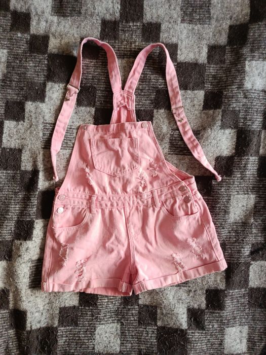 Літній рожевий комбінезон-шорти (ромпер)
