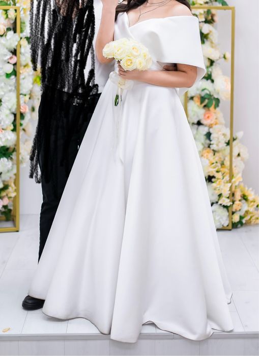 Весільна Сукня біла