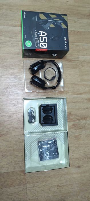 Słuchawki ASTRO A50 + Base Station dla Xbox One/PC