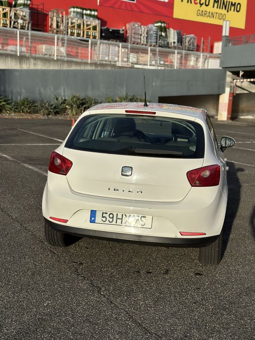 Seat Ibiza 6J de 2009 foto 5