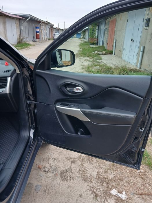 Продам Jeep cheroki