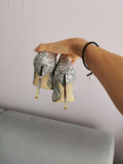 Buty szpilki srebrne