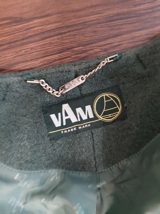 Зелене довге чоловіче пальто VAM