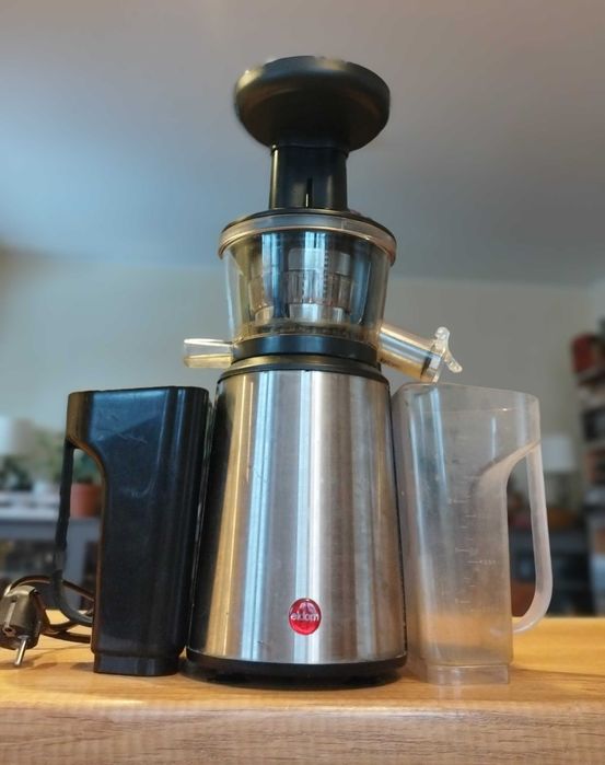 Wyciskarka wolnoobrotowa Eldom PJ400, niesprawna