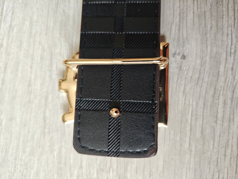 Dwóstronny pasek burberry