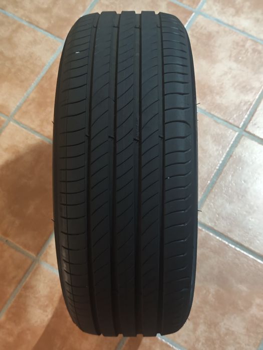 Pneu michelin primacy 4 225/55 R 18
