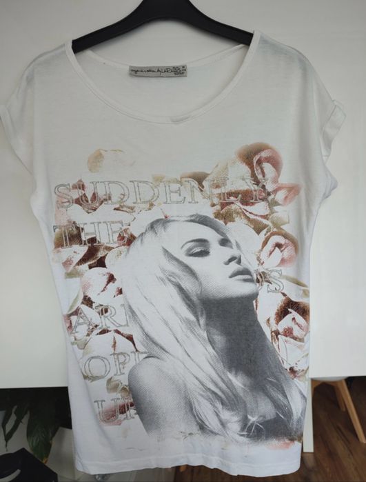 Koszulka tshirt z kobietą tozmiar M