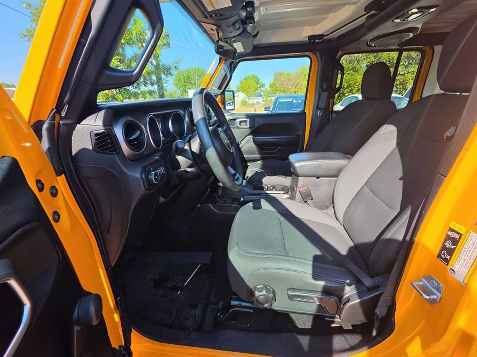 Jeep Wrangler      2021