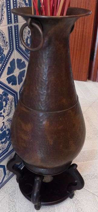 Jarrão Alto em Cobre Escuro