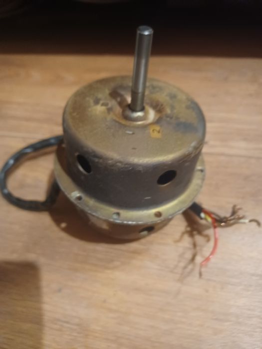 Мотор вытяжки Piramida  JYCY-150А3 в ремонт 
на запчасти или под