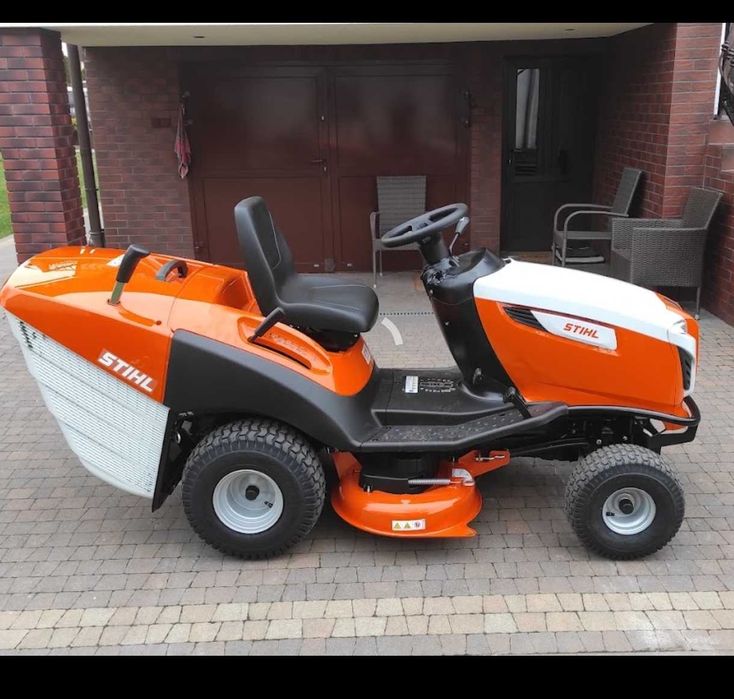 Traktor ogrodowy