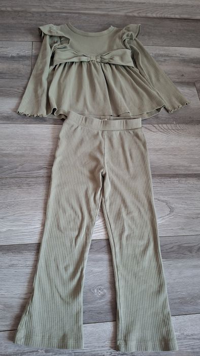 Продається костюмчик