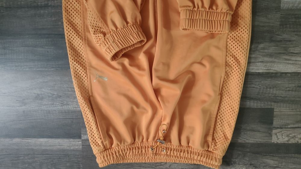 świetne deesowe spodnie PUMA