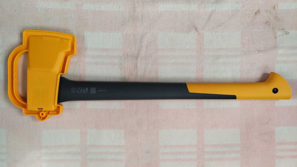 Топор-колун Fiskars х17