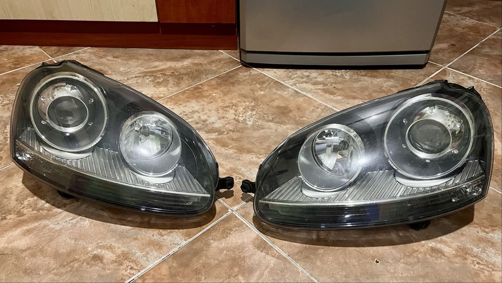 Комплект! Фари гольф 5 ксенон