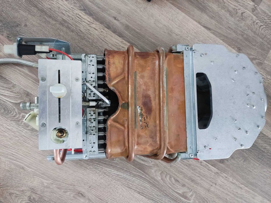 Продам газову колонку Junkers.