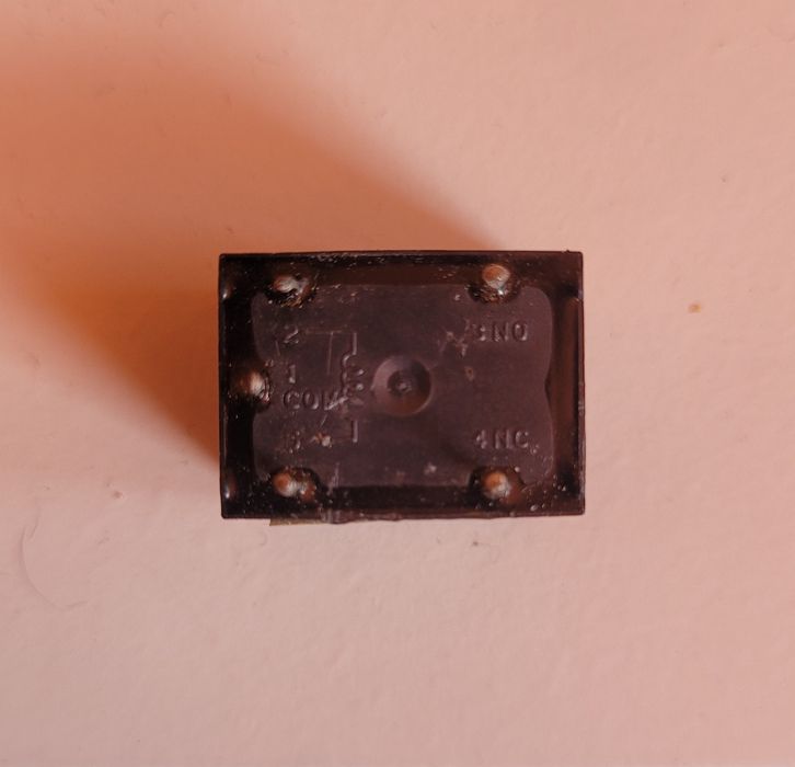 Przekaźnik JS1-B-12V-F-H111 AJS1311F M01