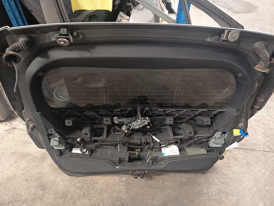 Tampa mala Peugeot 308 ano 2015
