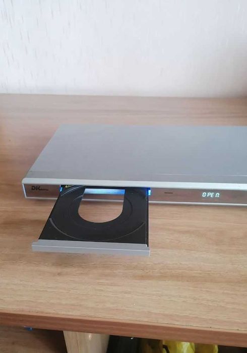 DK Digital DVD-480 player для програвання дисків