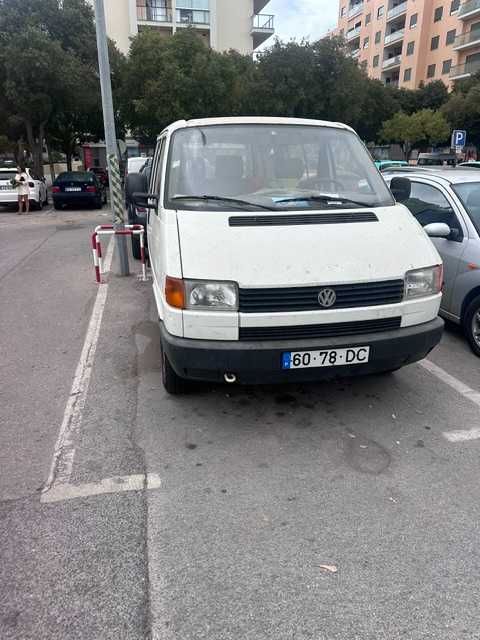 carrinha Volkswagen transporter T4 2.4 DIESEL  DMERCADORIAS