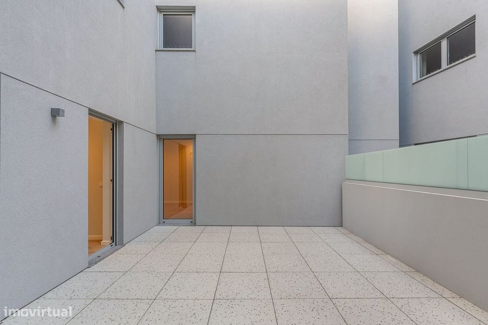 Apartamento T2 Novo para Arrendamento