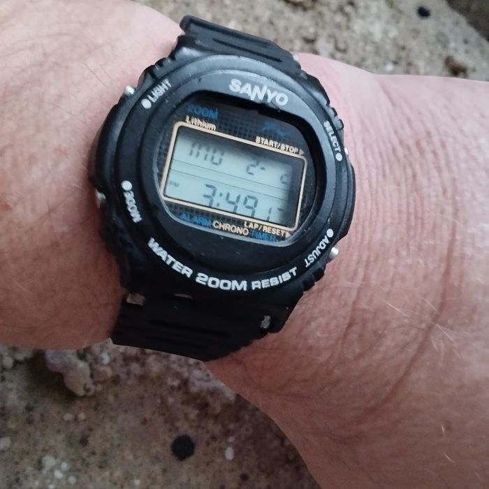 Zegarek SANYO  vintage  WR200 M