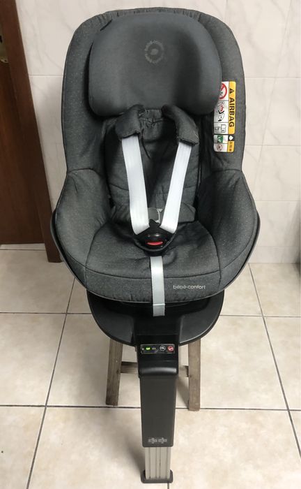 Cadeira de bebé auto Bebé Confort com Isofix
