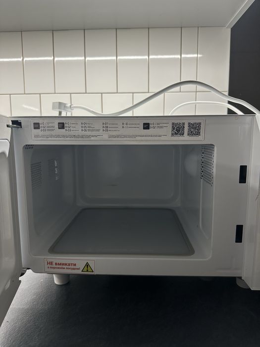 Мікрохвильовка Xiaomi