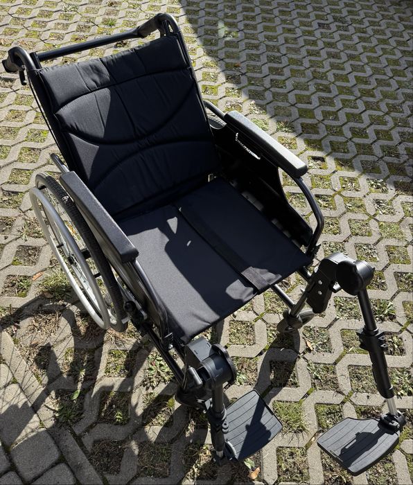Wózek inwalidzki Vermeiren D200