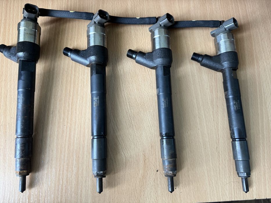 Форсунки форсунка 1.6 CDTi B16DTH LVL astra zafira 55570012 denso