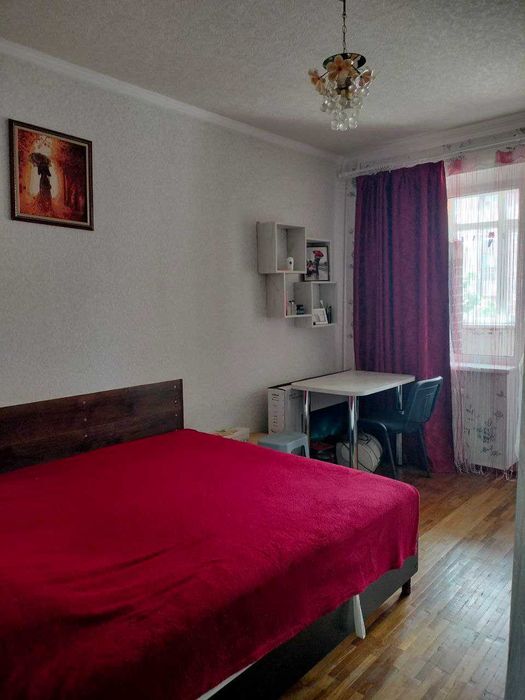 Продам трехкомнатную квартиру