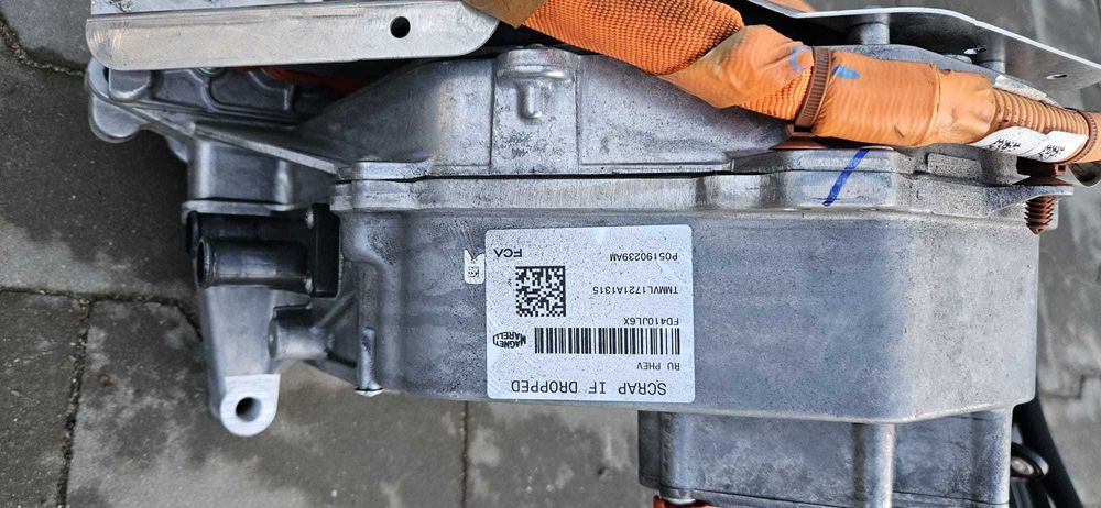 inwenter przetwornica Chrysler Pacifica 21r hybryda