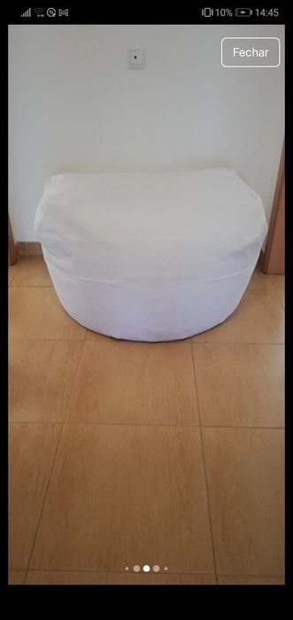 Puff preto ou branco (90x70x50)