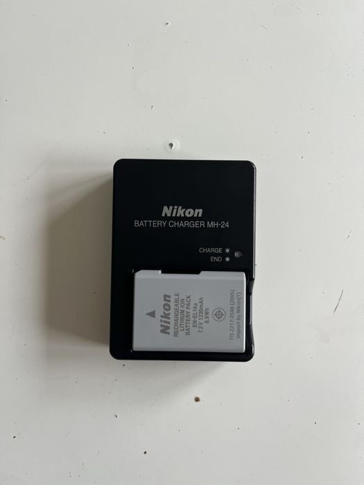 Camera Nikon D5600 + Lente 18-55mm | Kit Completo | Excelente Estado