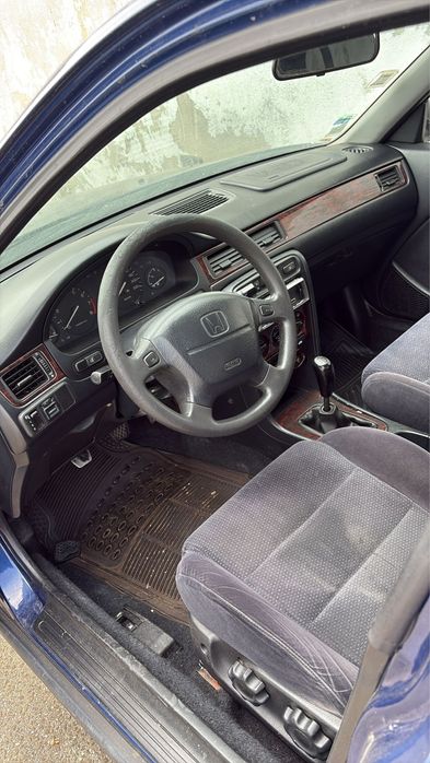 Vendo carro para peças com motor a trabalhar