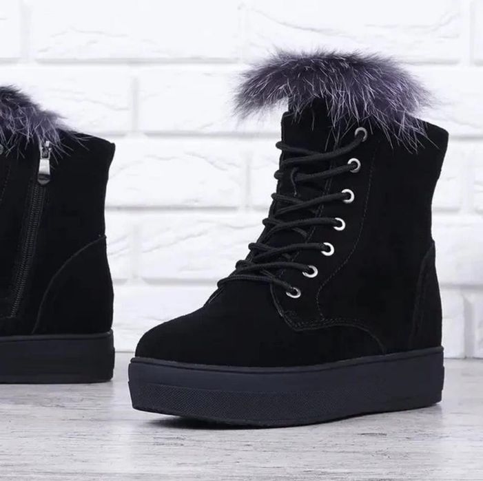 Продам женские сапожки