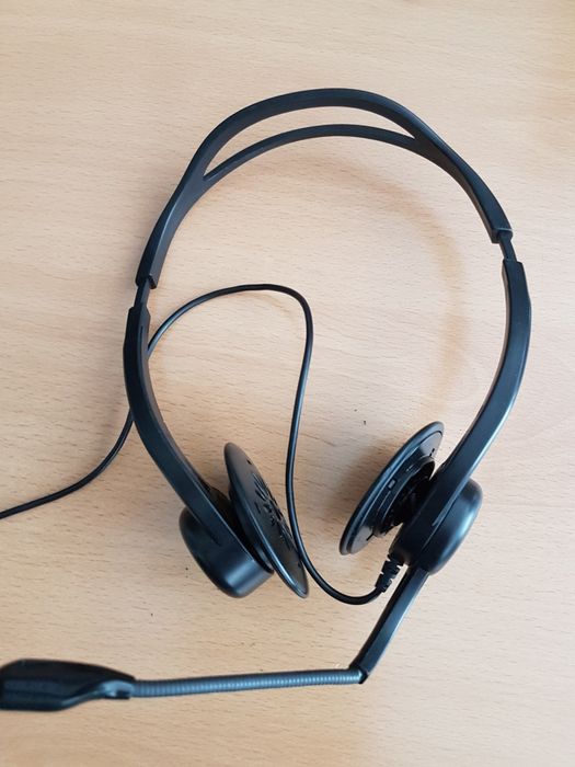 Słuchawki komputerowe x mikrofonem Logitech stan bardzo dobry