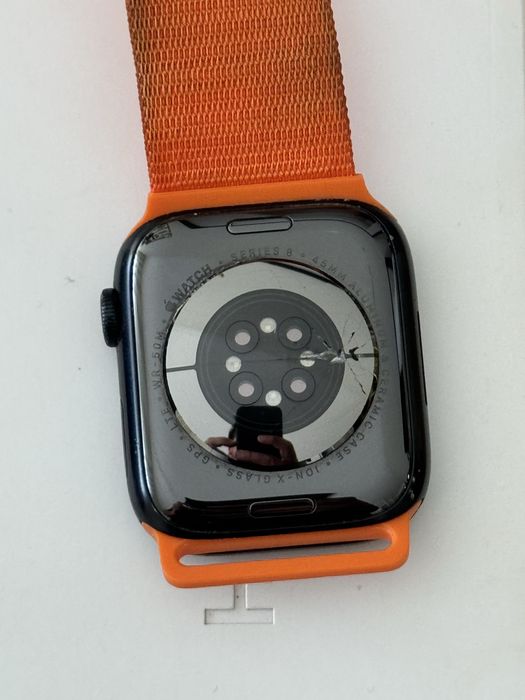 Apple Watch Series 8 - Midnight Aluminum 45mm