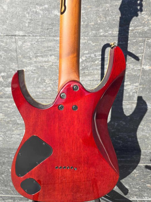 Ibanez RG421HPFM com Ratio locking tuners