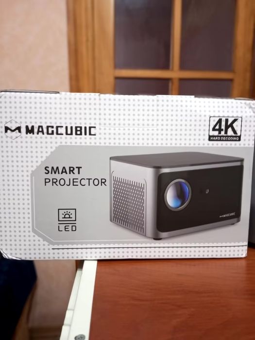 Projetor Cinematico 4K Magcubic HY350 atualizado