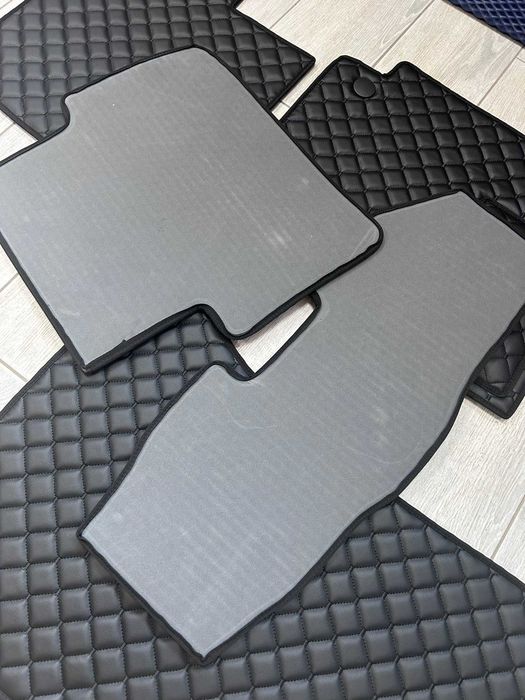 Коврики в салон Екошкіра Экокожа для Mercedes W202 W203 W204 W205 W208