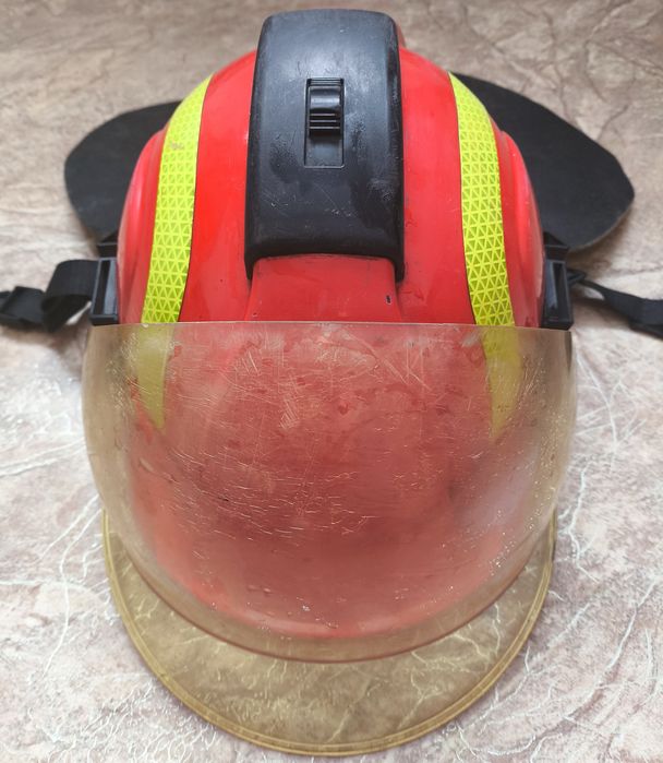 Каска рятувальника