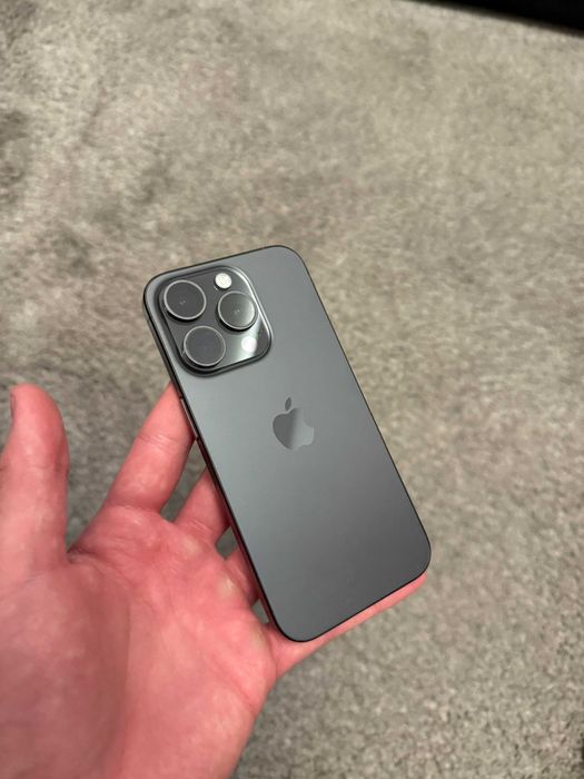 iPhone 15 Pro 128GB Czarny • eSIM • 88% baterii • Stan bardzo dobry