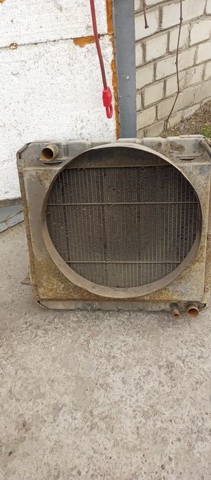 Радиатор для групового автомобіля