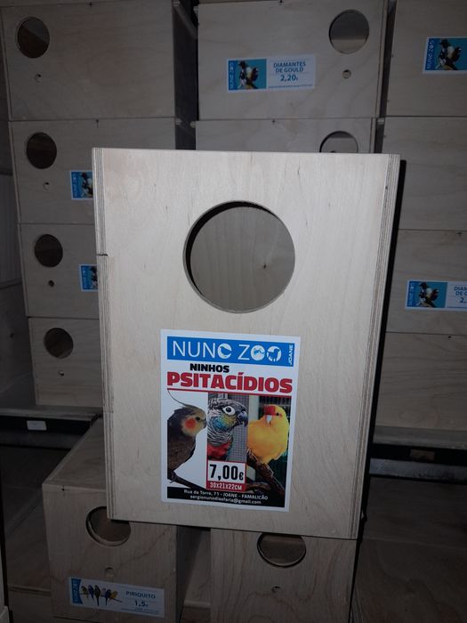 Ninho psitacidios 7 euros