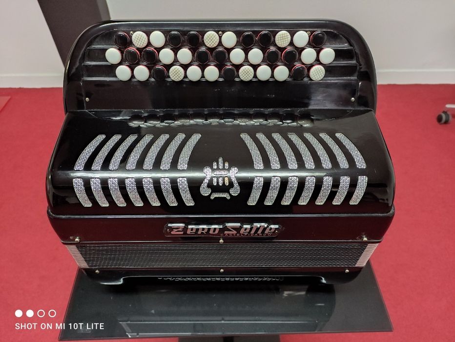 Acordeão (Acordeon) Zero Sette