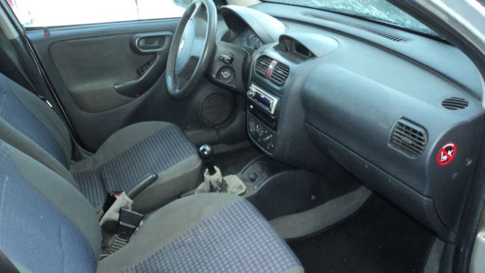 Opel Corsa C 1.2 5P 2002 - Para Peças