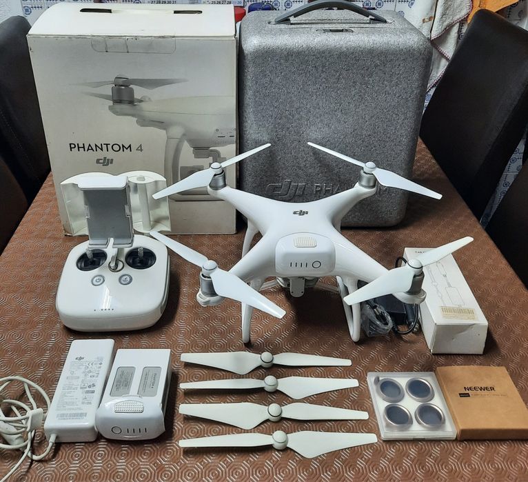 DJI PHANTOM 4 Em muito bom estado