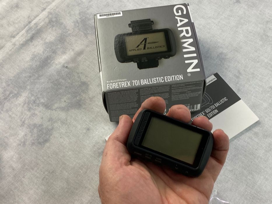 Наручный GPS-навигатор Garmin Foretrex 701 Ballistic Edition MIL-STD-8
